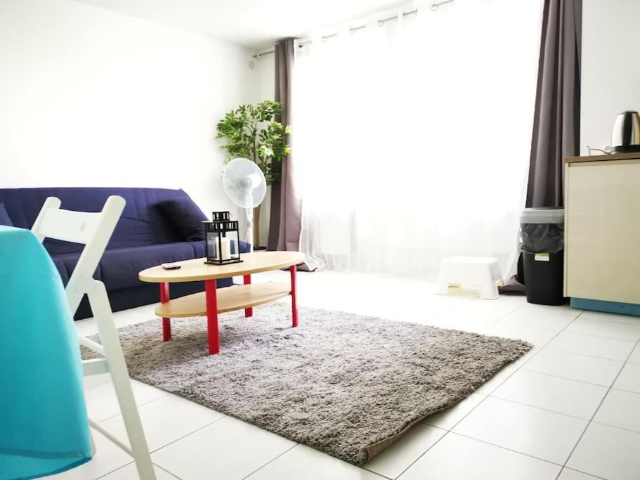 Апартаменты Studio De Charme A 30 Min De Paris, 5 Min D'Evry Ris-Orangis Экстерьер фото